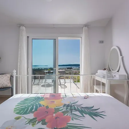 Delphic Riviera Villa Galaxidi